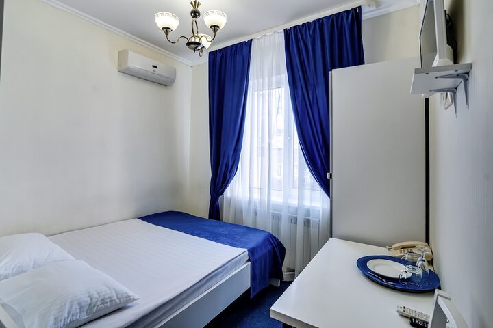Room 4 of 35