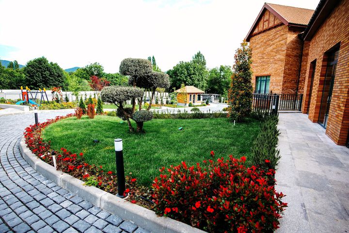 Hill Chalet Hotel & Resort
