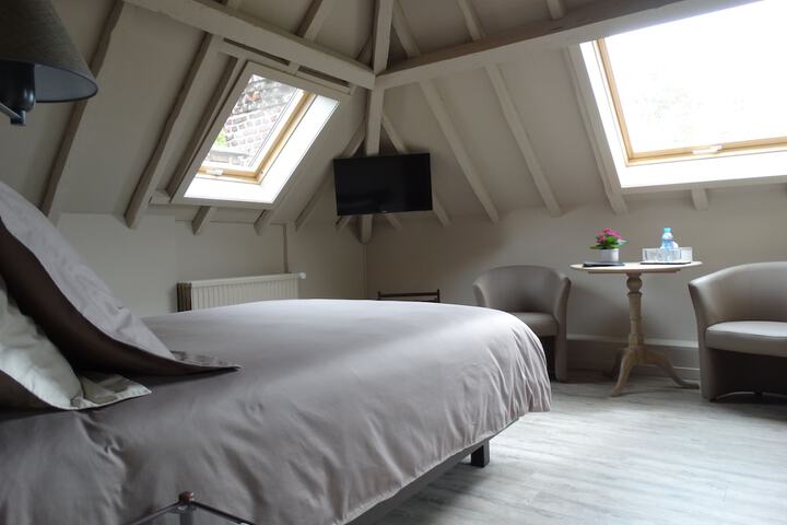 Room 5 of 31