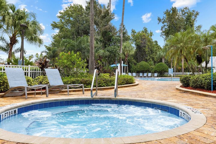 Pool 60 of 121