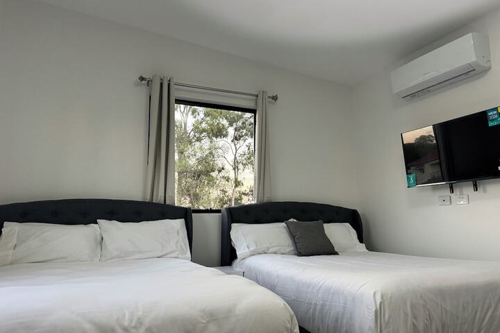 Room 4 of 20
