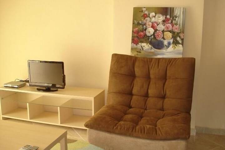 Room 9 of 20