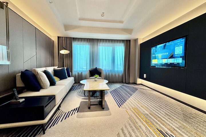 Room 36 of 111