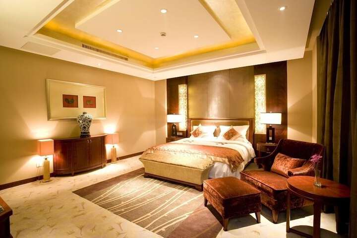 Room 21 of 45