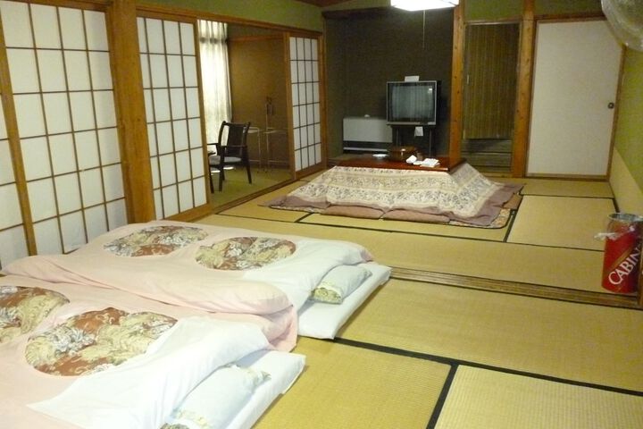 Room 13 of 50