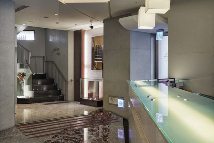 Lobby Entry