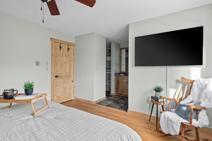 Room 42 of 51