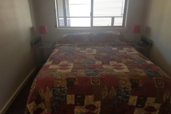 Room 382 of 792