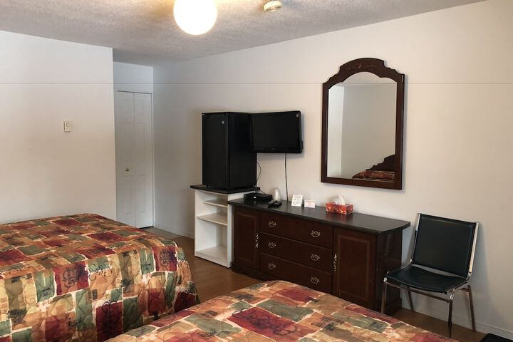 Room 13 of 39