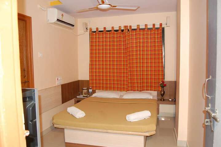 Room 2 of 30