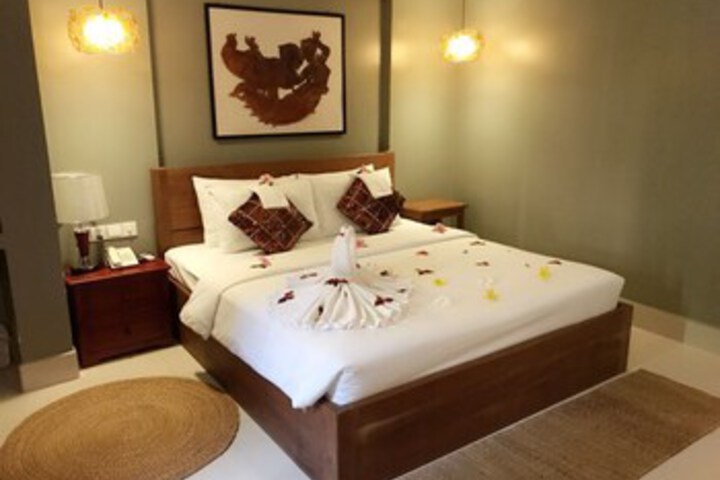 Room 21 of 33