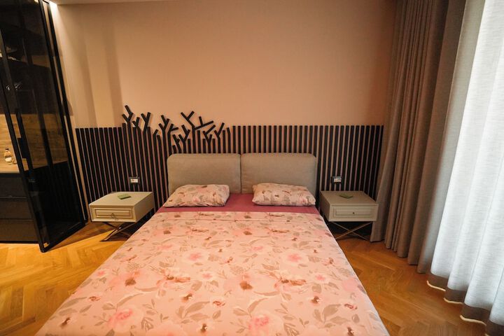 Room 34 of 169