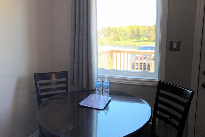 Room 2 of 12