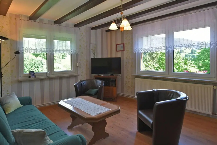 Detached Holiday Home With Wonderful View Balcony and Garden