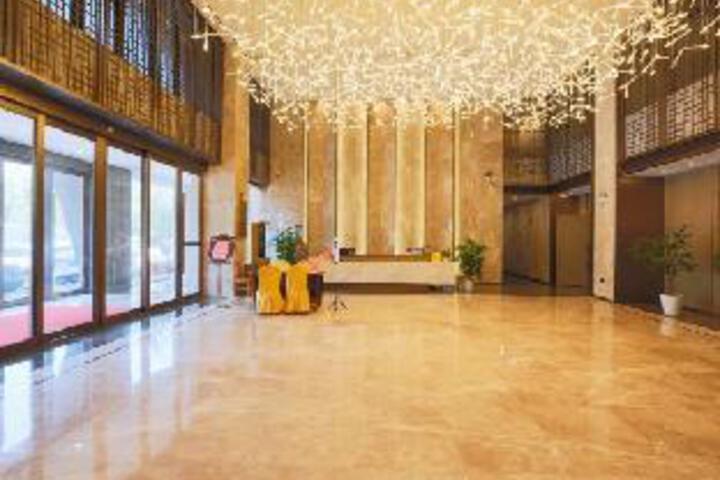 Jiabei Hotel (Haining Yintai City)
