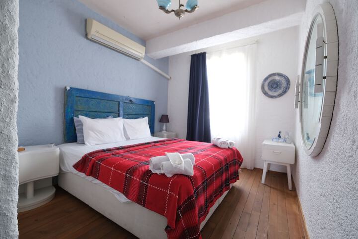 Room 15 of 27