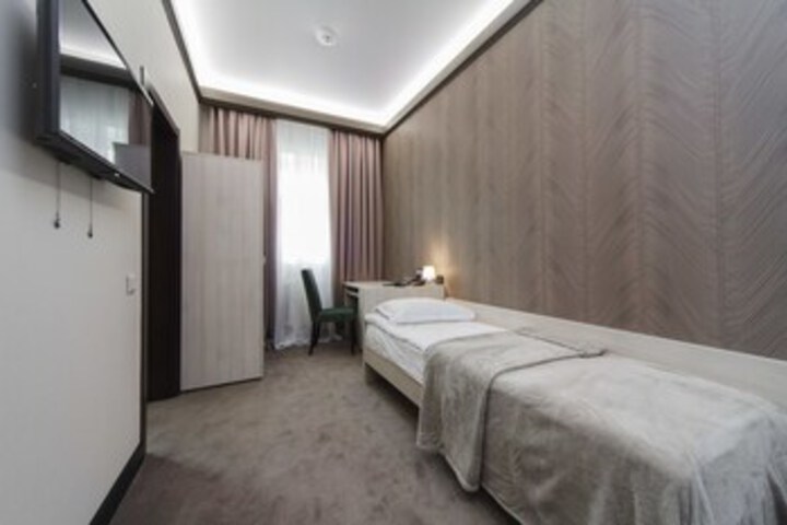 Room 65 of 76