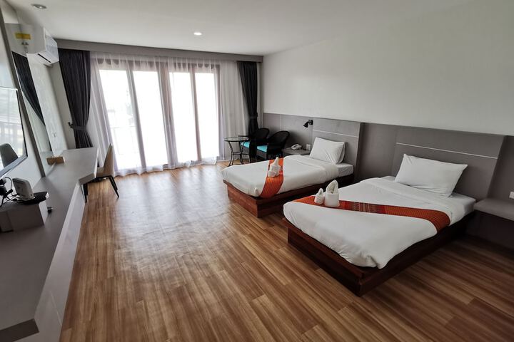 Room 6 of 71