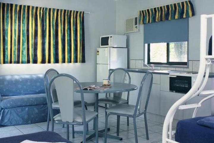 Room 2 of 39