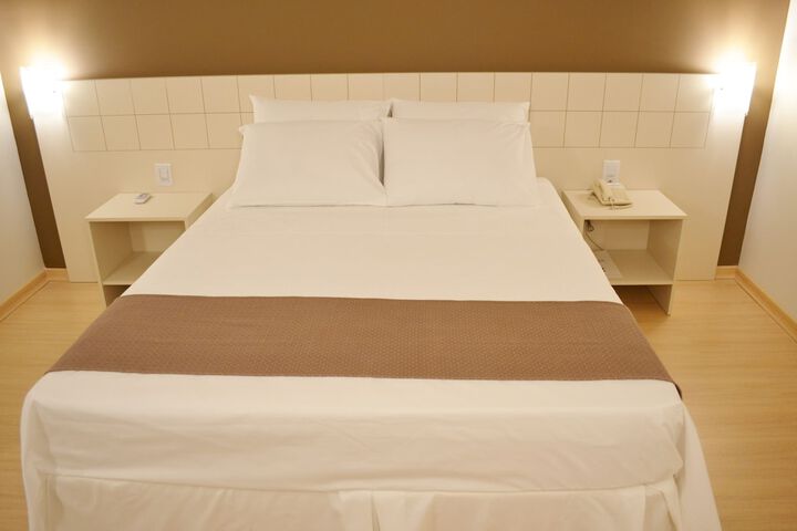 Room 6 of 41