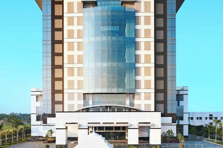 Hotel 70 of 71