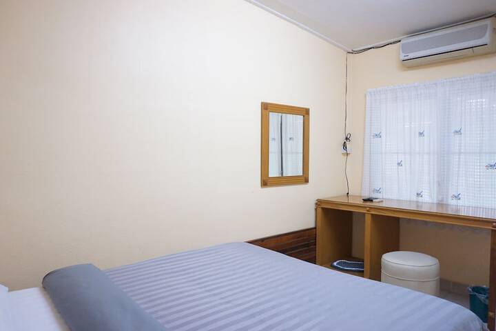 Room 19 of 44