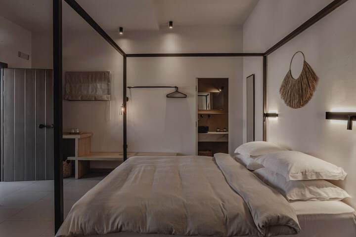 Room 7 of 87