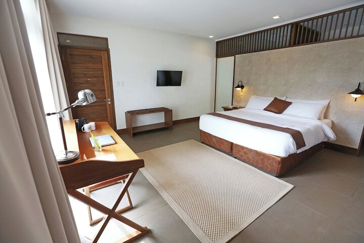 Room 21 of 104