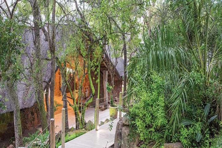 Property Grounds 34 of 38