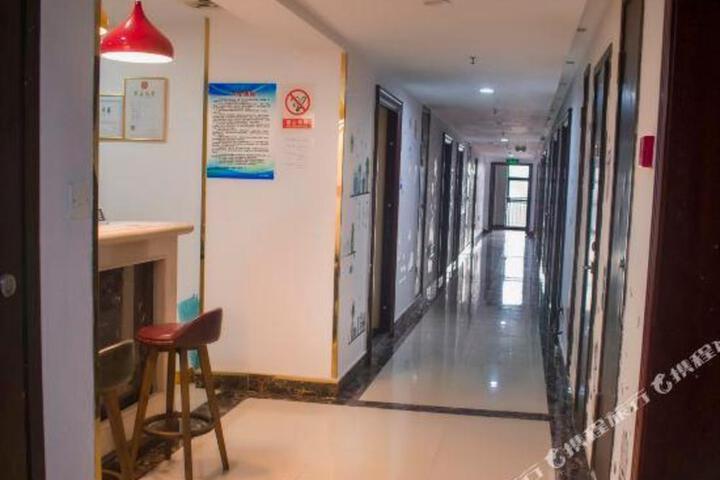 STAR HOTEL