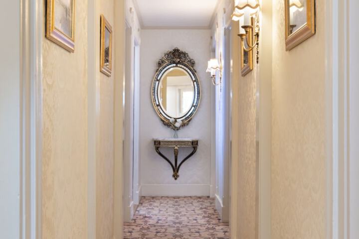 Ballroom/Hall 109 of 144