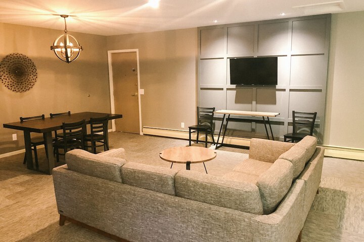 Room 16 of 31