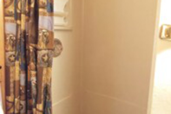 Room 2 of 17