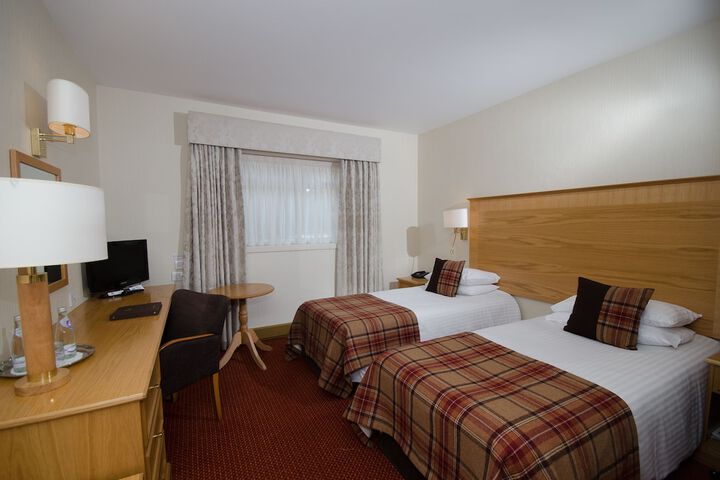 Room 6 of 41