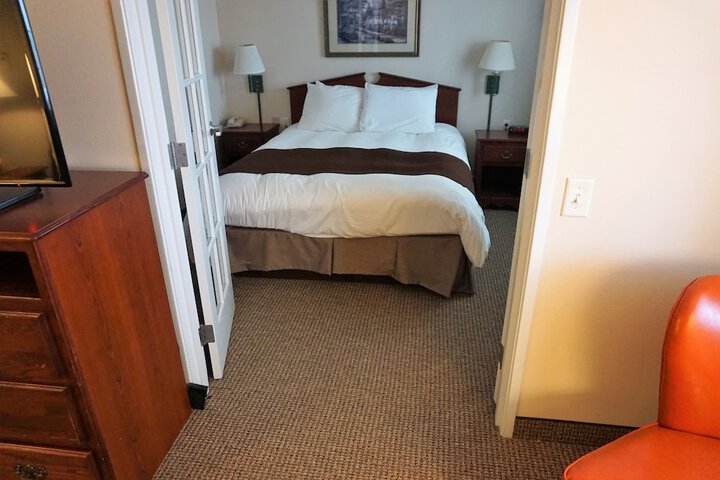 1 Bedroom Suite Queen Bed (8 of 26)