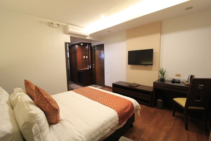 Room 22 of 74