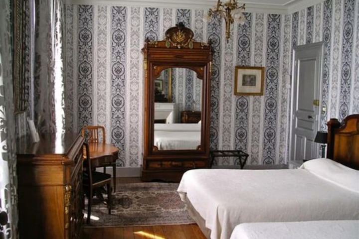 Room 5 of 35