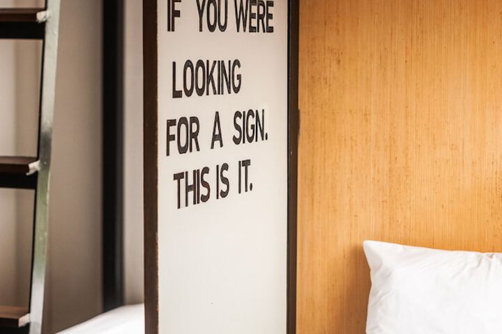 Room 16 of 65