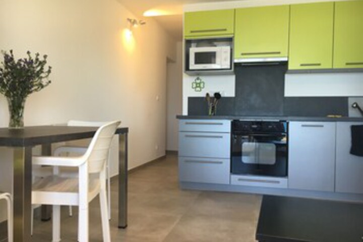 Room 14 of 21