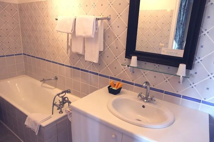 Bath Interior