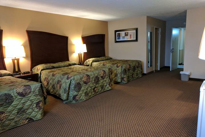 Room 36 of 108