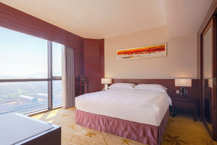 Room 20 of 72
