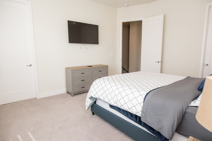 Room 5 of 42