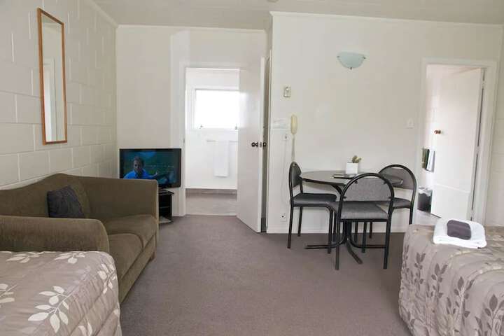 Room 30 of 62