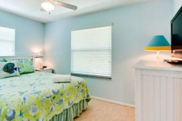 Room 7 of 25