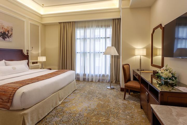Room 22 of 100