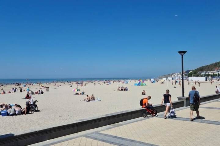 Beach 92 of 100