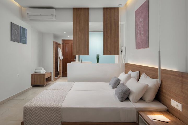Room 7 of 35