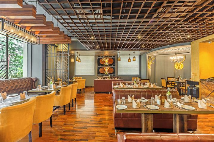 Dining 80 of 102