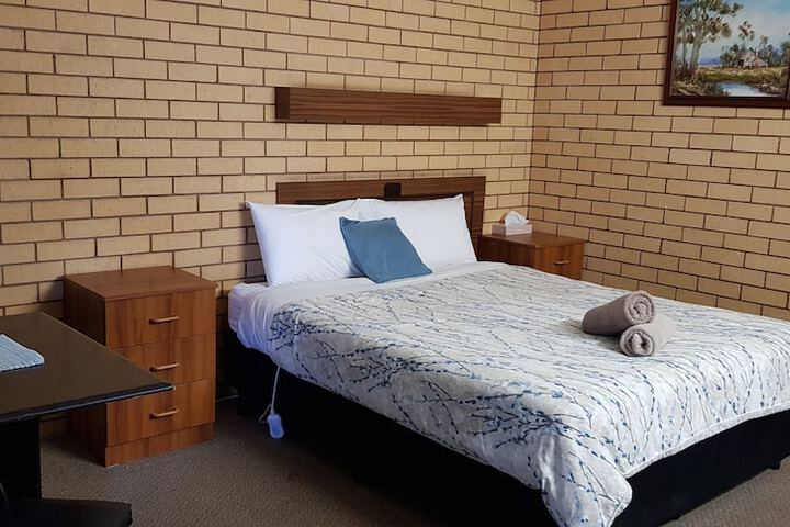 Room 16 of 47